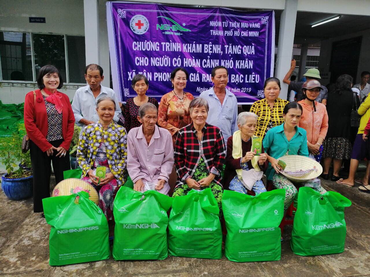 kem nghia cung dong hanh chuong trinh kham benh and trao tang 600 phan qua cho nguoi ngheo tai tinh bac lieu_viber_image_2019 08 28_15 43 43.jpg